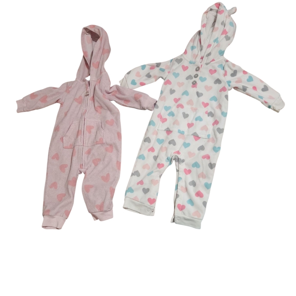 Adorable Carter's Heart Print 9 Month Baby Onesies W Hoodie